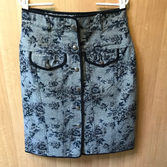 VINTAGE KENZO DENIM JACKET AND SKIRT - Picture 5 of 8